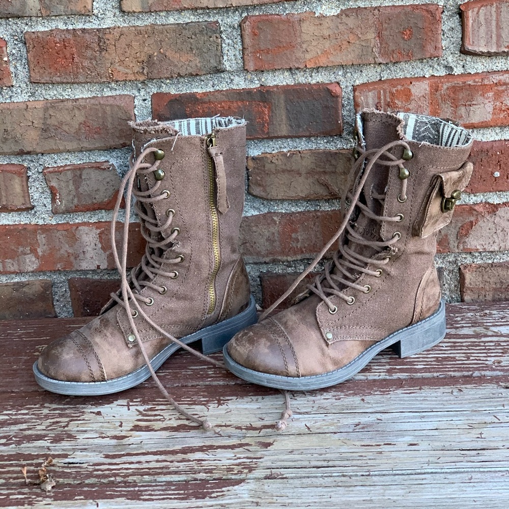 ROXY BOOTS